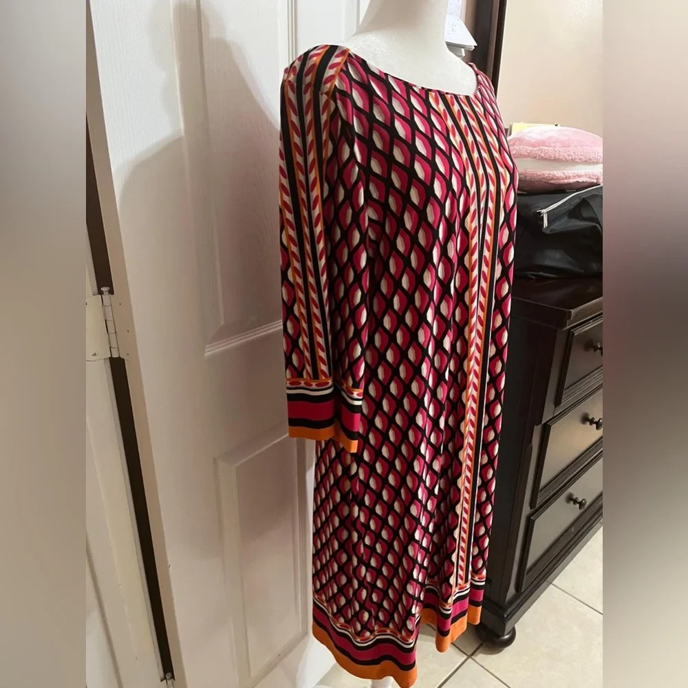(26) Calvin Klein Geometric Patterned Dress - Red and Orange